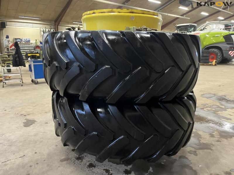 Michelin 710/75-R42 twin wheels 5