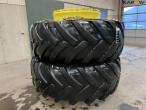 Michelin 710/75-R42 twin wheels 1