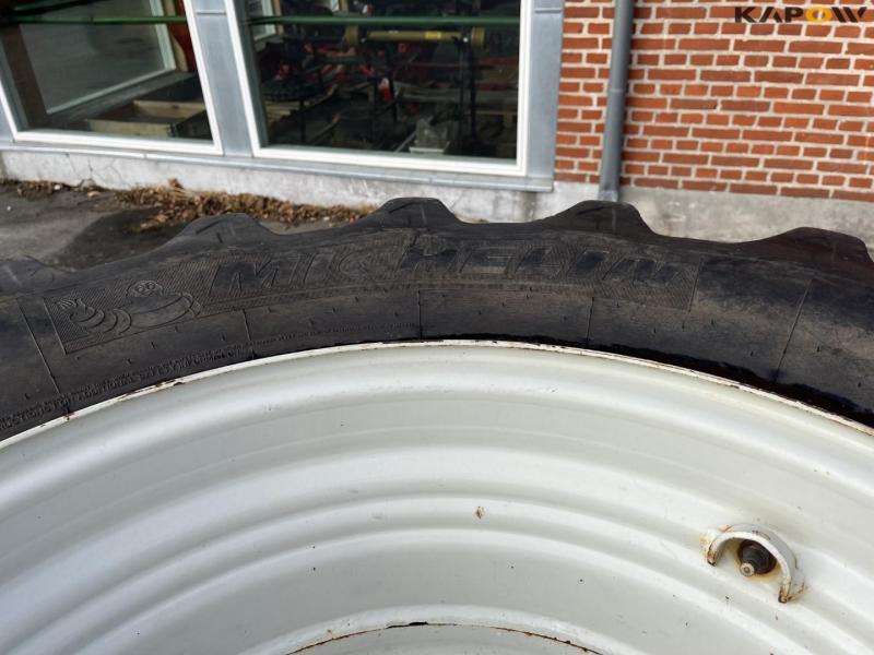 Michelin XeoBib 600/660-R30 complete wheels 14