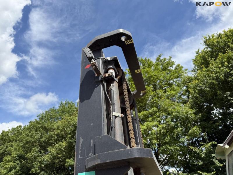 Mitsubishi FD35 forklift 13