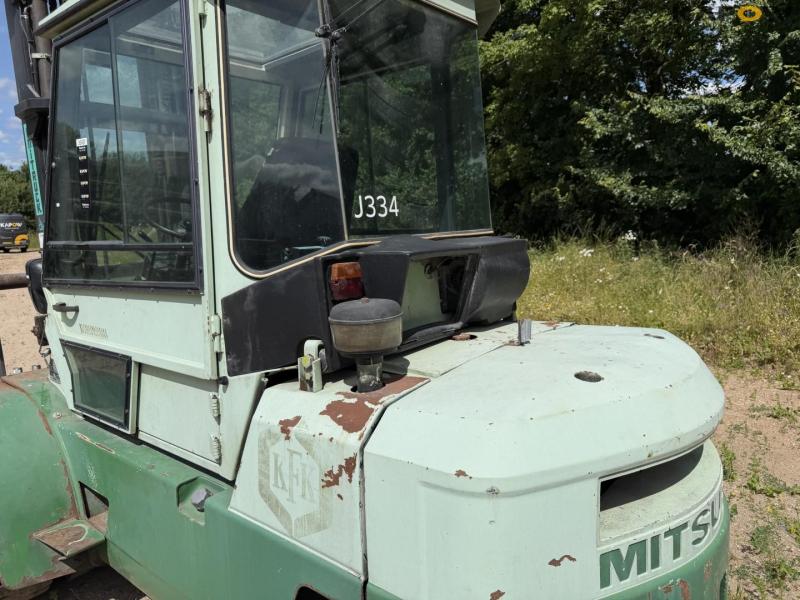 Mitsubishi FD35 forklift 24