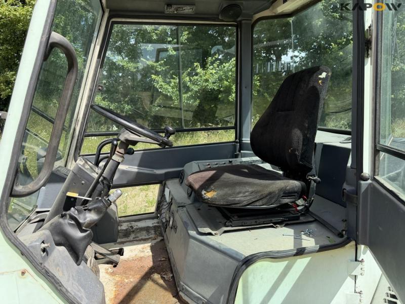 Mitsubishi FD35 forklift 26