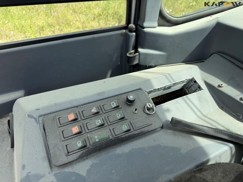 Mitsubishi FD35 forklift 31