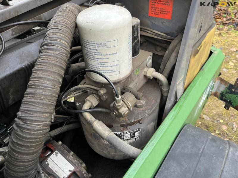 Mobile compressor 21