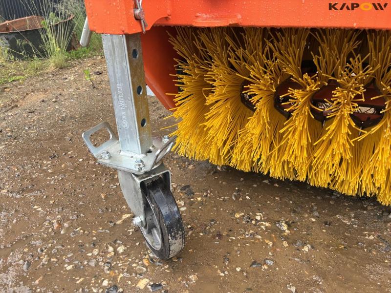 ModernTech ZE120 hydraulic broom 11