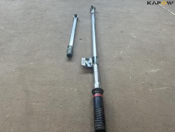 Torque wrenches
