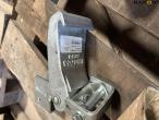 Mounting bracket for twin wheels 6