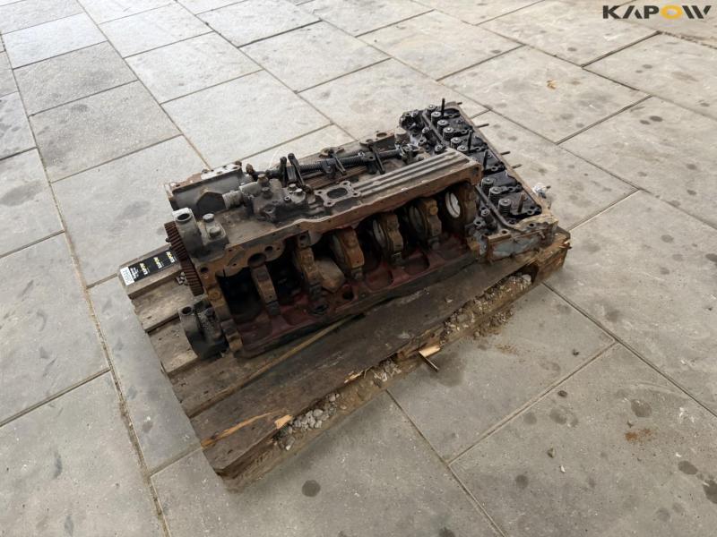 Engine block and cylinder head Perkins 6.354 3