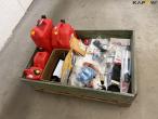 Chainsaw accessories and cans 6