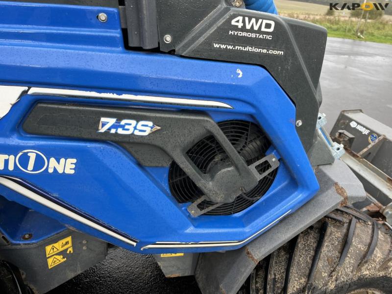 Multione 7.3S skid steer loader with bucket and pallet forks 17