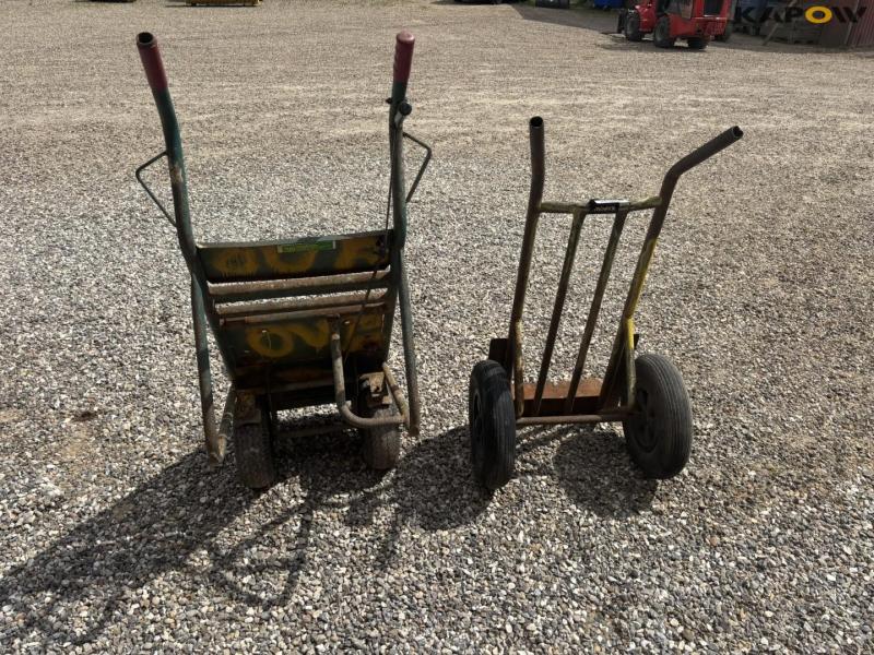 Bricklayer and sack truck 5