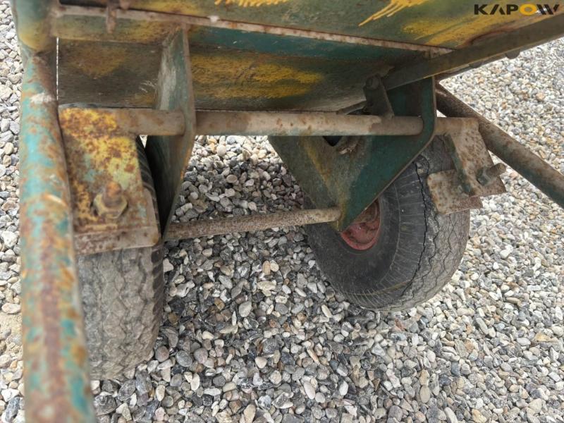 Bricklayer and sack truck 14