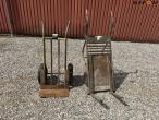 Bricklayer and sack truck 2
