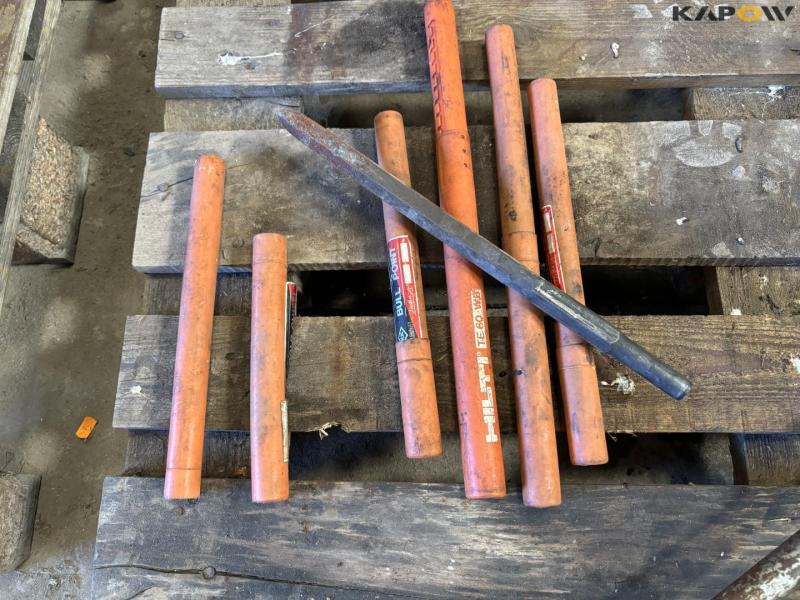 Demolition hammer + chisels 6