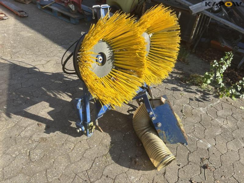 Nesbo SMF 1 broom for sweeping/suction systems 7