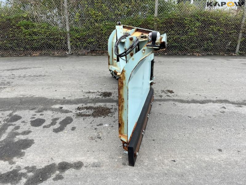 Nesbo PS-2800 pointed snow plow 4