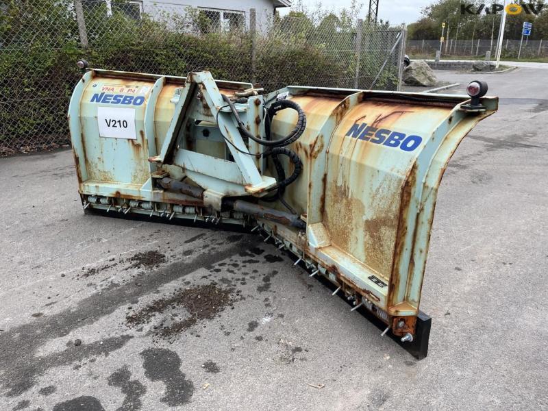Nesbo PS-2800 pointed snow plow 5