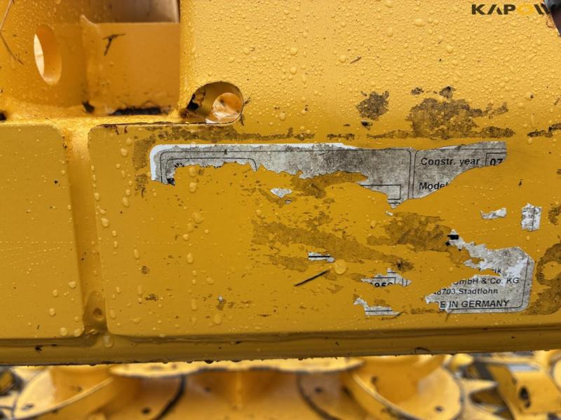 New Holland 12 row corn header 24