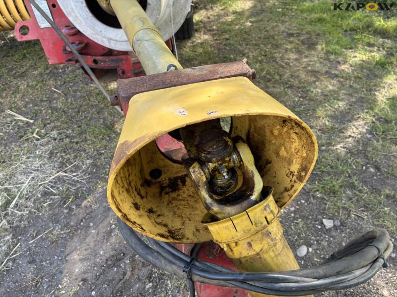 New Holland 377 small baler 7