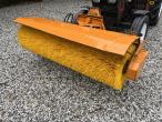 New Holland 45-66S compact tractor with sweeper and salt spreader 41