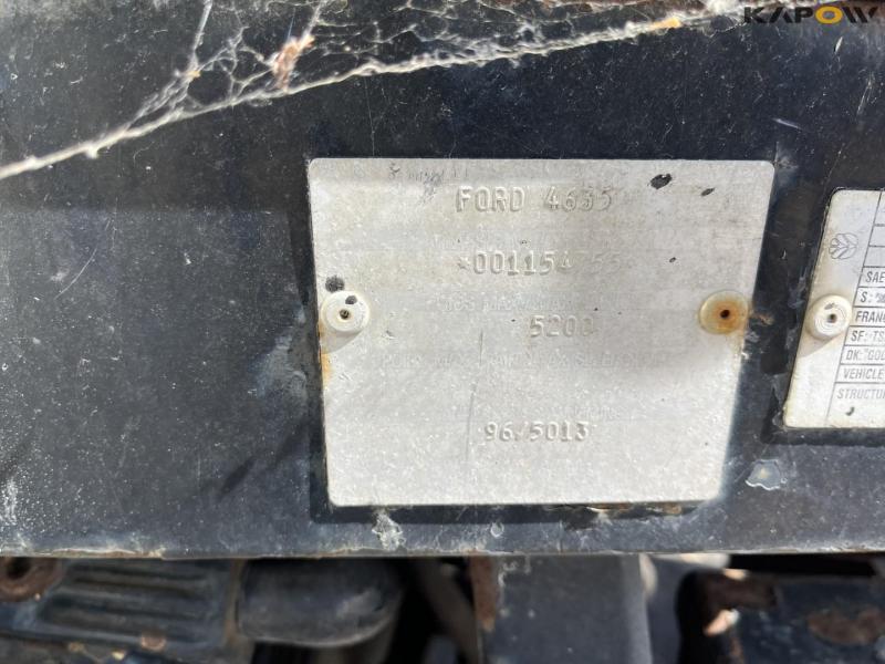 New Holland 4635 tractor with sweeper and emulsion sprayer 21