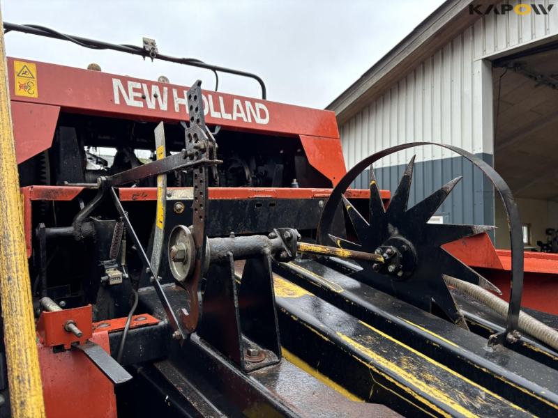 New Holland 4860S mini big baler 25