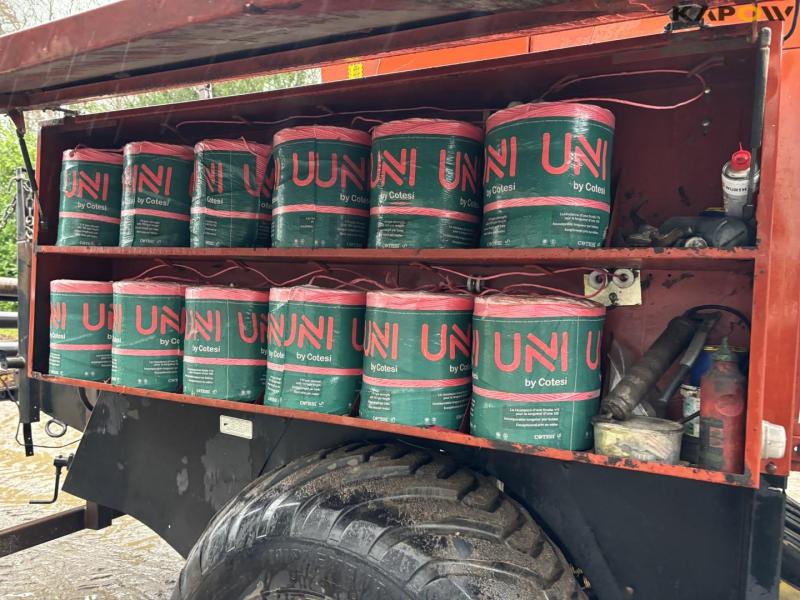 New Holland 4860S mini big baler 44