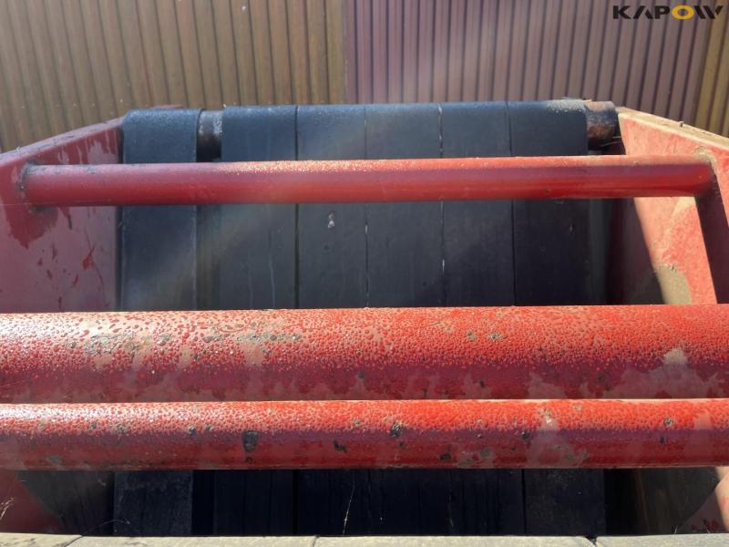 New Holland 658 round baler 22