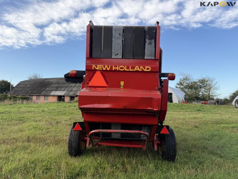New Holland 658 round baler 6