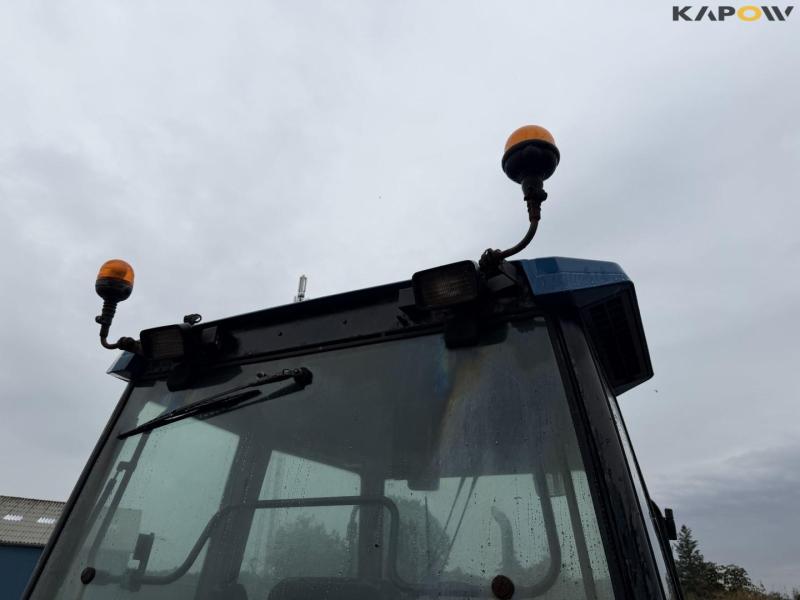 New Holland 7840 tractor 33
