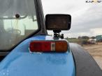 New Holland 7840 tractor 32