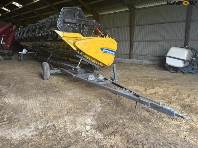 New Holland 9.80 combine harvester 35 feet 100