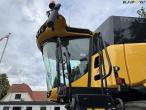 New Holland 9.80 combine harvester 35 feet 61
