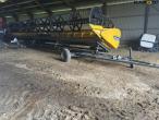 New Holland 9.80 combine harvester 35 feet 101