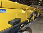 New Holland 9.80 combine harvester 35 feet 129