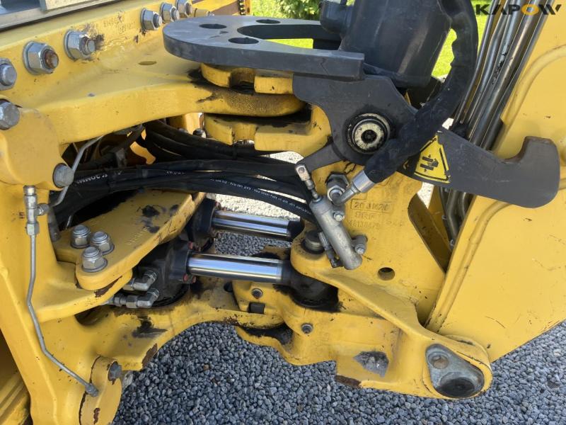New Holland B110C TC backhoe loader 35