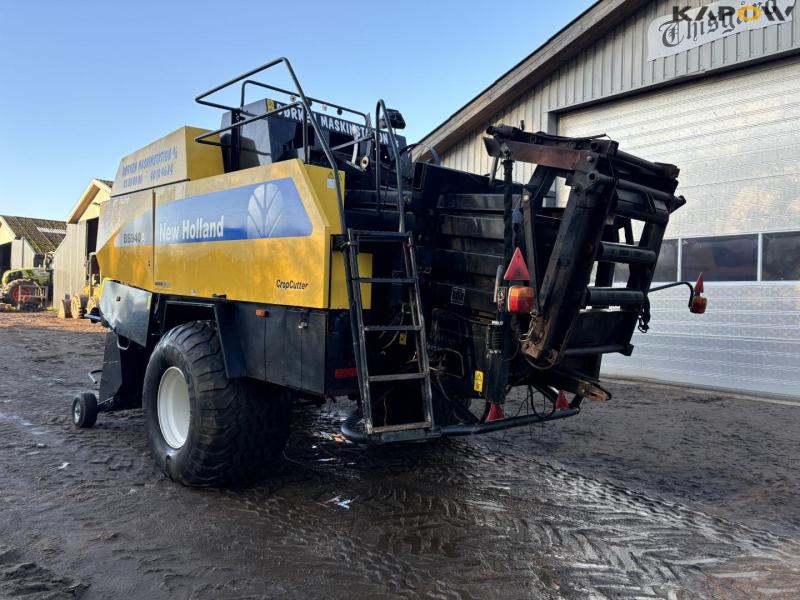 New Holland BB940R mini big baler 7