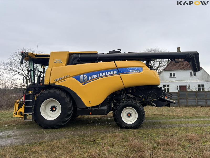 New Holland CR 8.90 Relevation 4 WD 30ft 8