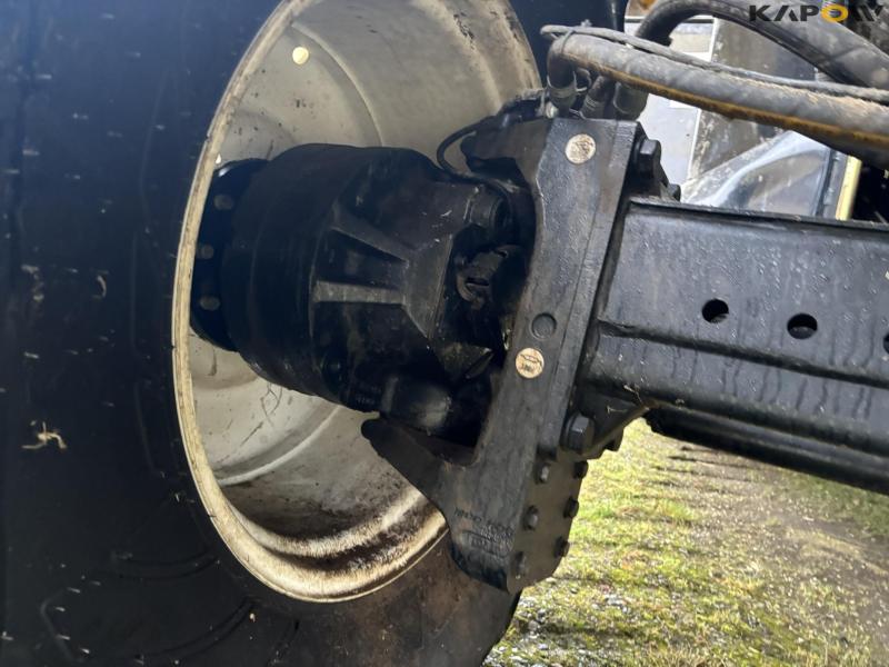 New Holland CR 8.90 Relevation 4 WD 30ft 50