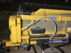New Holland CR 8.90 Relevation 4 WD 30ft 102