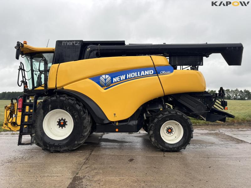 New Holland CR 9080 combine harvester 30 feet 8
