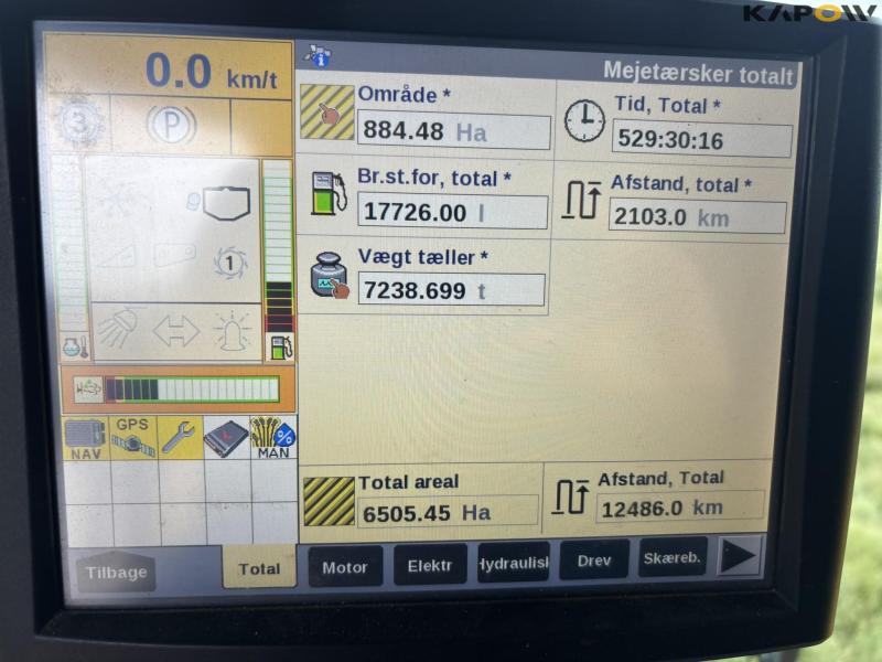 New Holland CR 9080 combine harvester 30 feet 87
