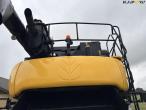 New Holland CR 9080 combine harvester 30 feet 52