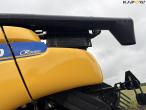 New Holland CR 9080 combine harvester 30 feet 60
