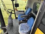 New Holland CR 9080 combine harvester 30 feet 77