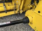 New Holland CR9080 SLH combine harvester with 30 foot header 24