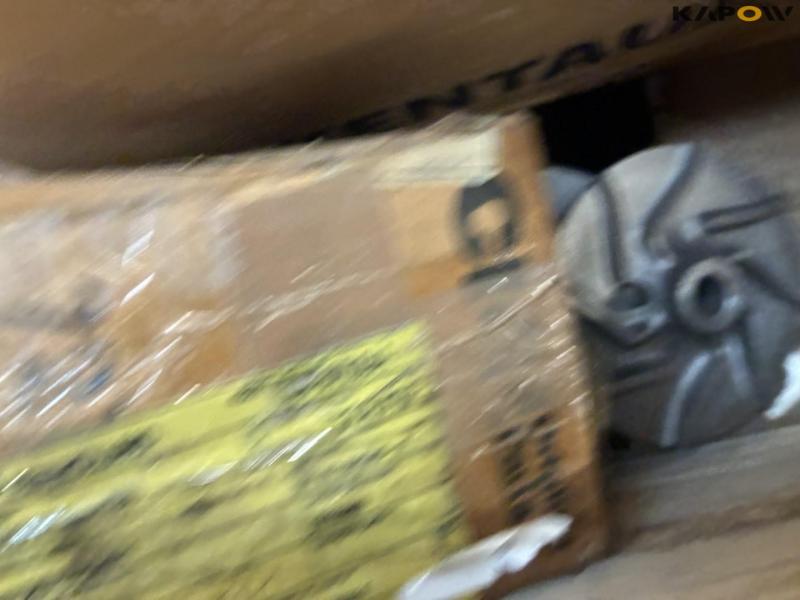 New Holland parts 100