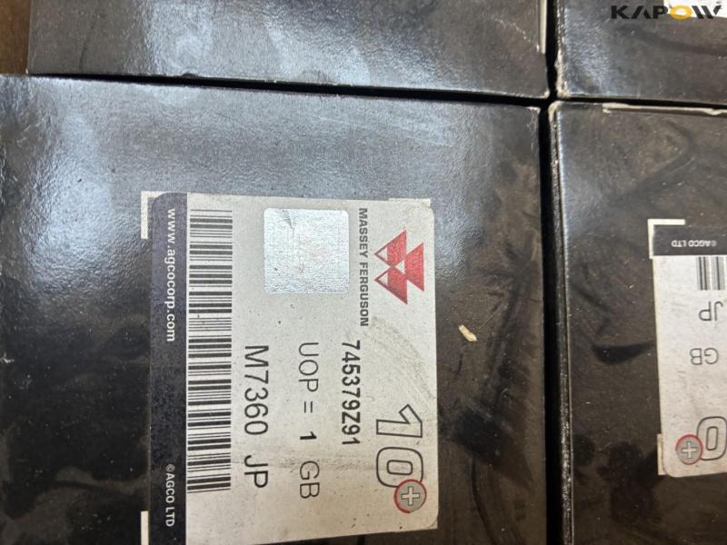 New Holland parts 143