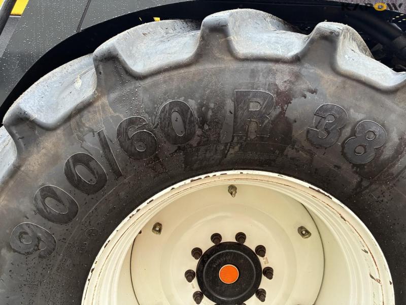 New Holland FR 650 forage harvester 20