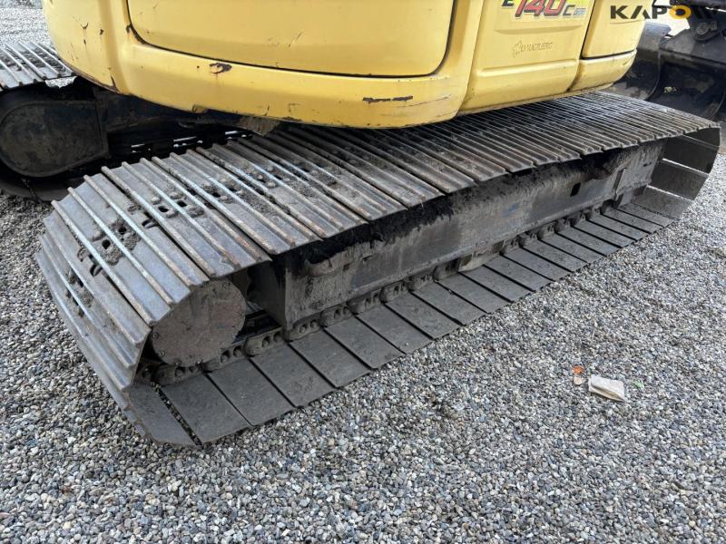 New Holland Kobelco E140CSR excavator 36